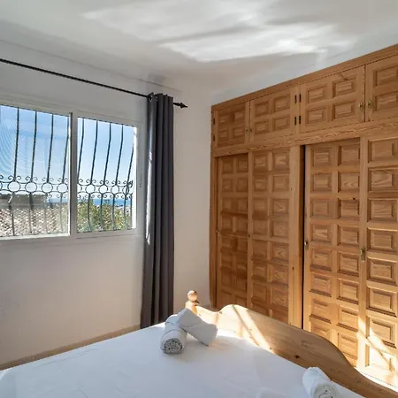 בית נופש Mit Privatpool Fuer 6 Personen Ca 120 Qm In Nerja, Andalusien Costa Del Sol *
